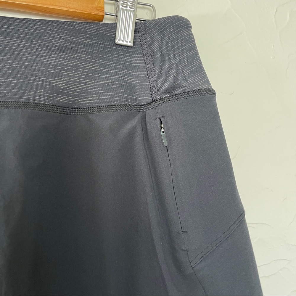 Outdoor Voices Women’s Skort. Size Medium. Tennis Golf Pickleball - Picture 2 of 5